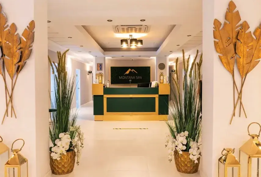 Lobby hotelu Verde Montana