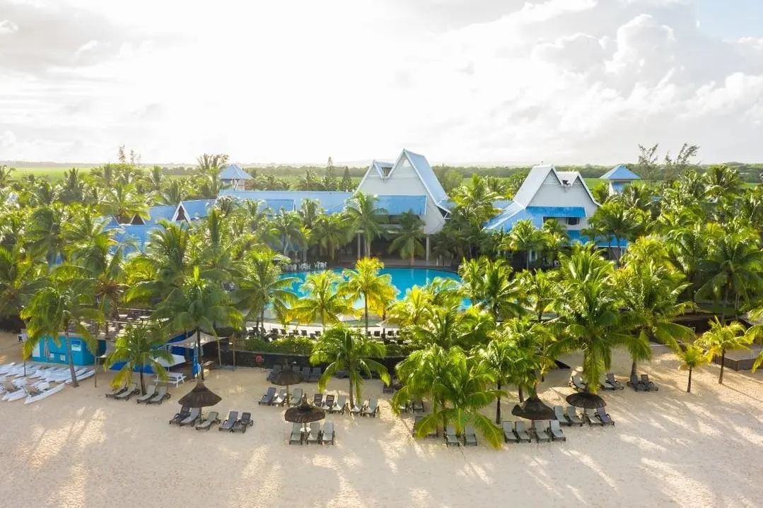 Victoria Beachcomber — VICTORIA BEACHCOMBER RESORT & SPA