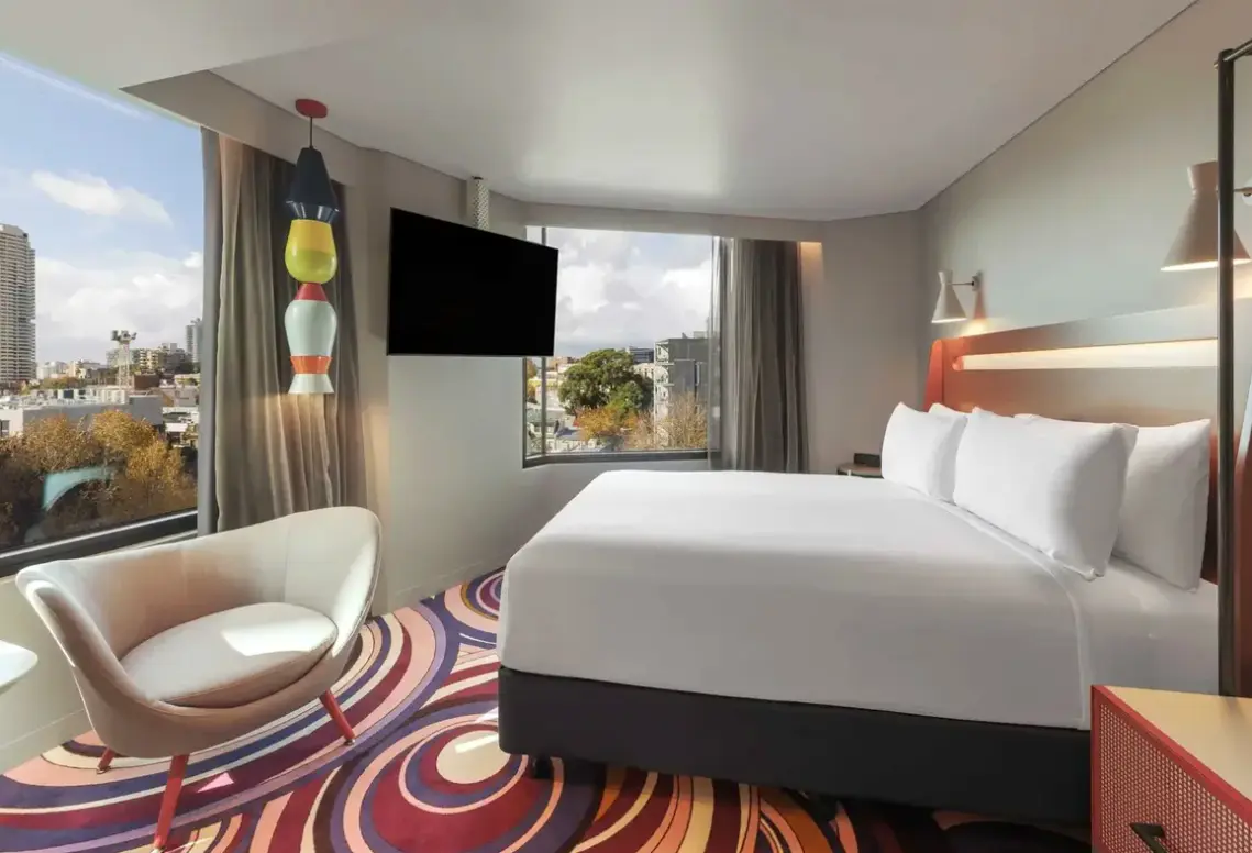 Pokój w hotelu Adge Sydney