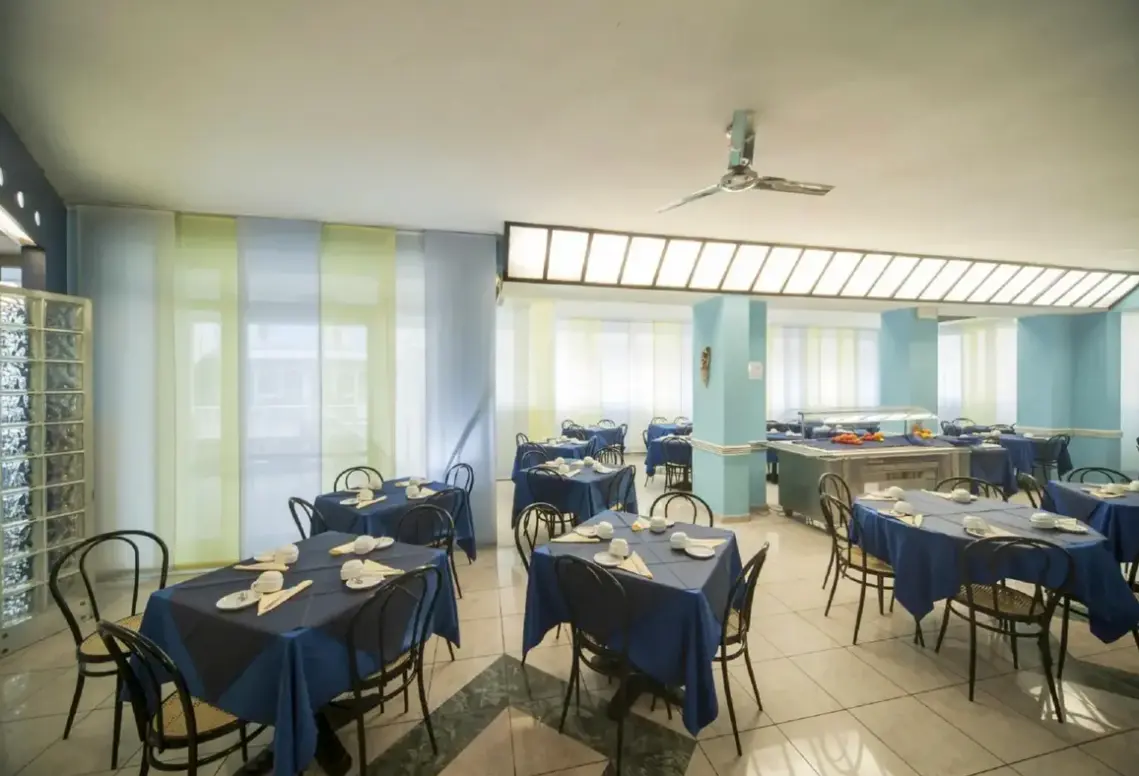 Restauracja i jedzenie w hotelu Adria Mare