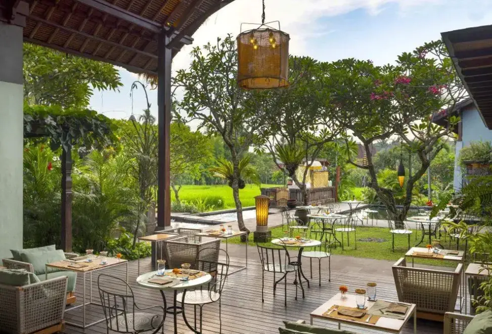 Restauracja i jedzenie w hotelu Alaya Ubud