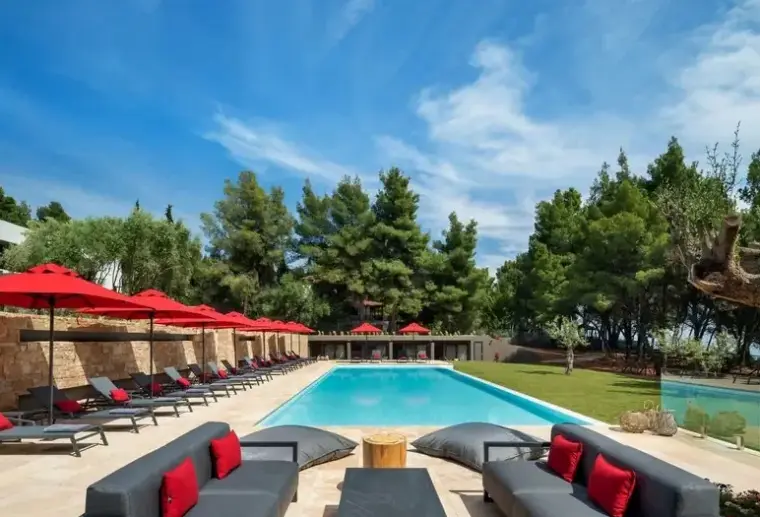 Basen w hotelu Amantes Villas & Suites