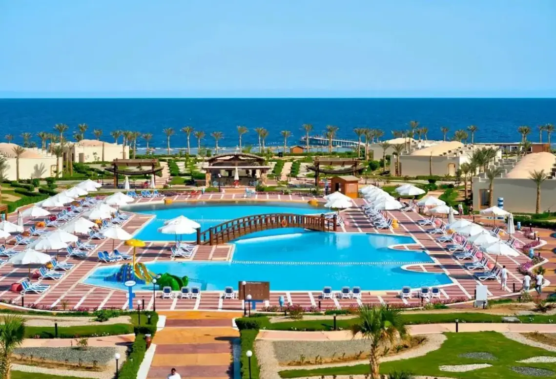Hotel Amarina Queen Resort