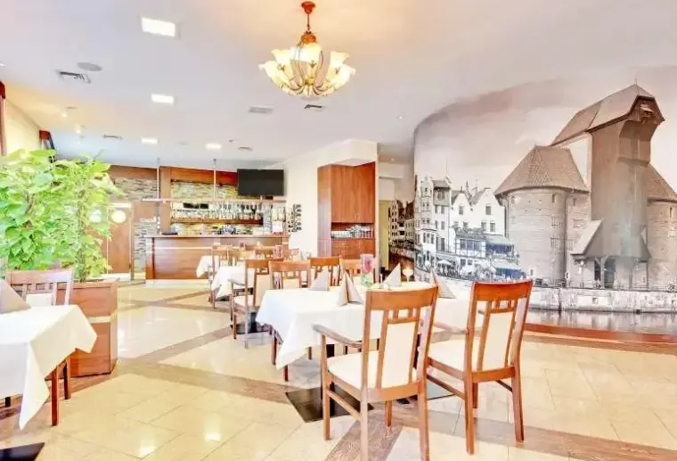 Restauracja i jedzenie w hotelu Amber (Gdańsk)