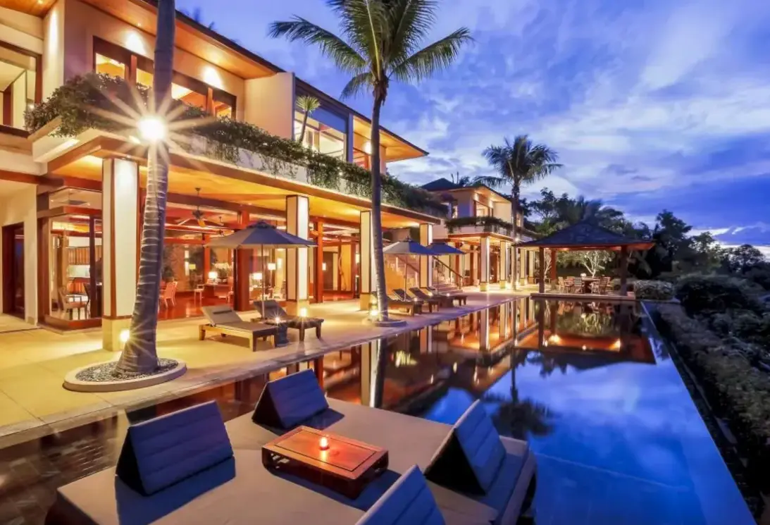 Basen w hotelu Andara Resort & Villa