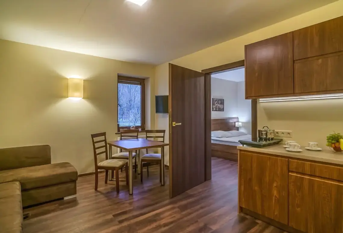 Restauracja i jedzenie w hotelu Apartamenty Eko