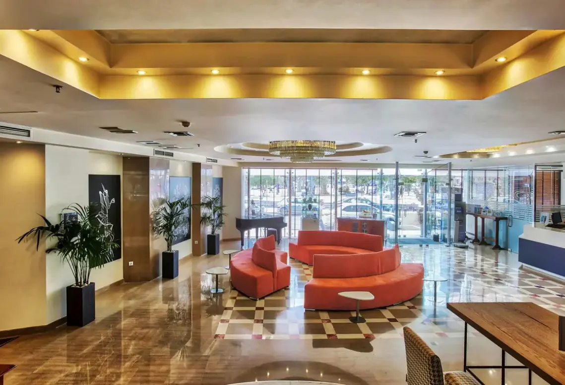 Lobby hotelu Astoria Capsis