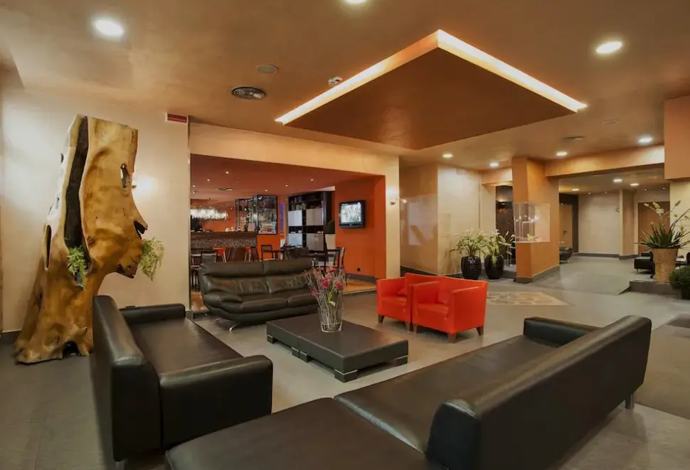 Lobby hotelu Athenaeum (Palermo)