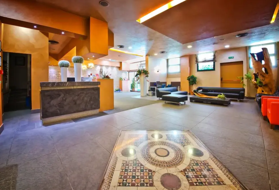 Lobby hotelu Athenaeum (Palermo)