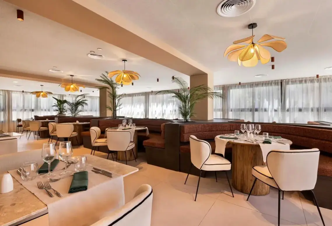 Restauracja i jedzenie w hotelu Aubamar Palma Resort