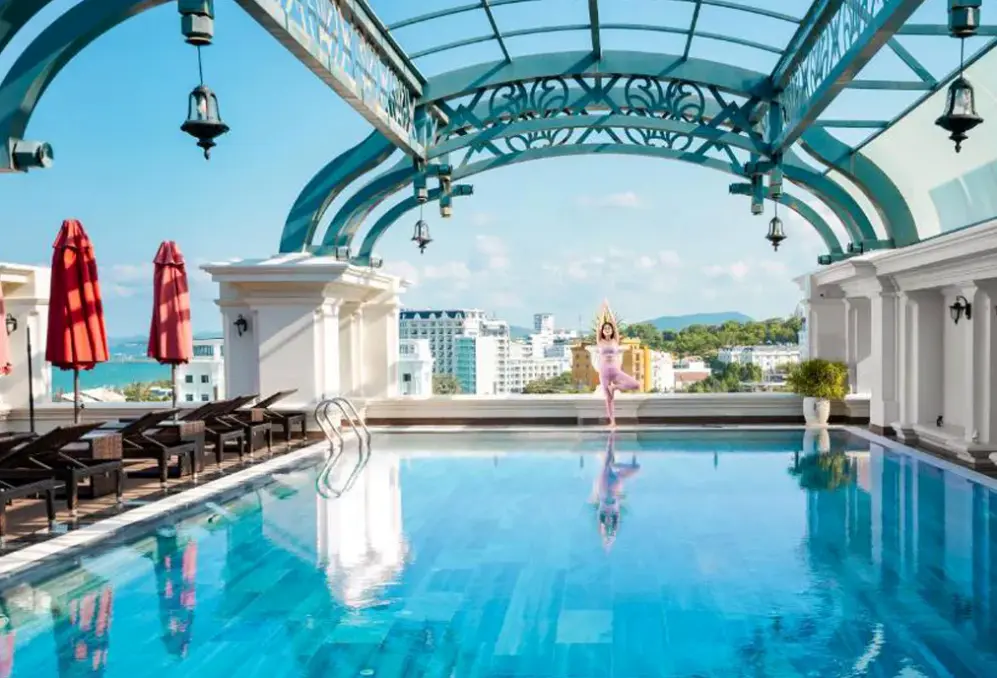 Basen w hotelu Avs Phu Quoc