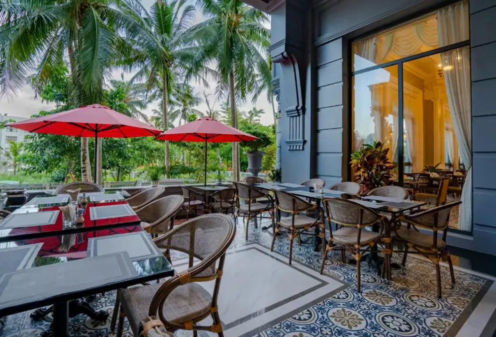Restauracja i jedzenie w hotelu Avs Phu Quoc