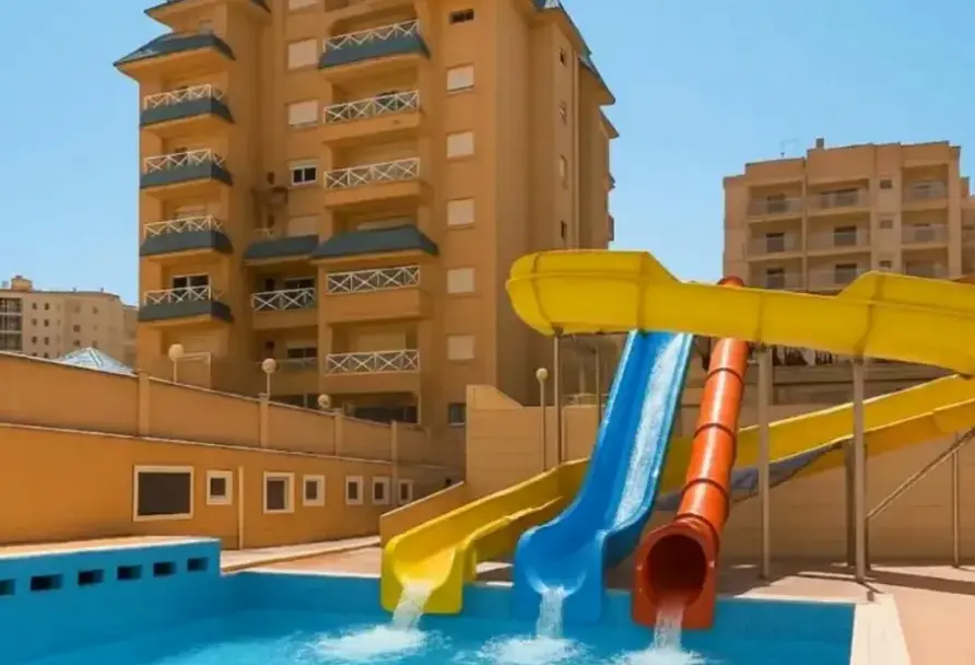 Basen w hotelu Bakour La Manga Splash