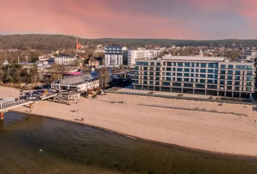 Plaża przy hotelu Baltic View Resort & Spa Radisson Individuals