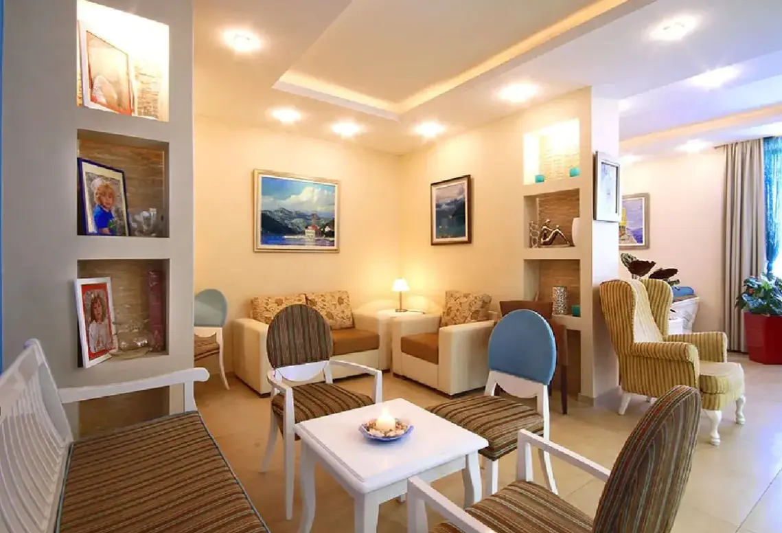 Lobby hotelu Bella Vista (Budva)
