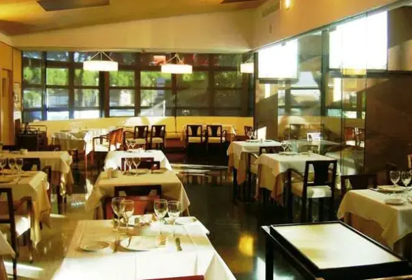 Restauracja i jedzenie w hotelu Best Western Alfa Aeropuerto