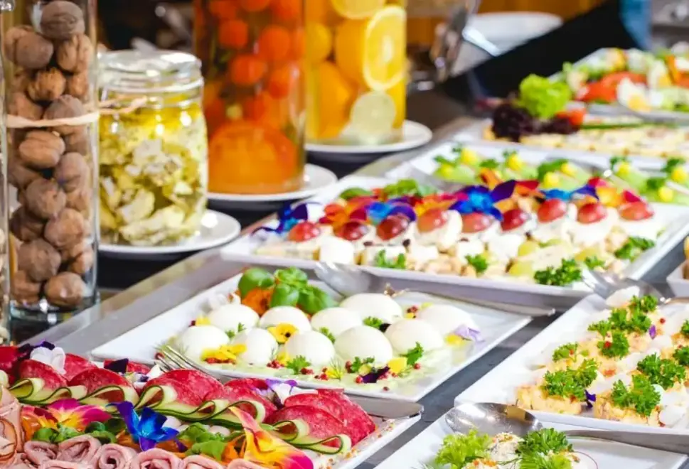 Restauracja i jedzenie w hotelu Boutique Eco Sasanka (Szklarska Poręba)