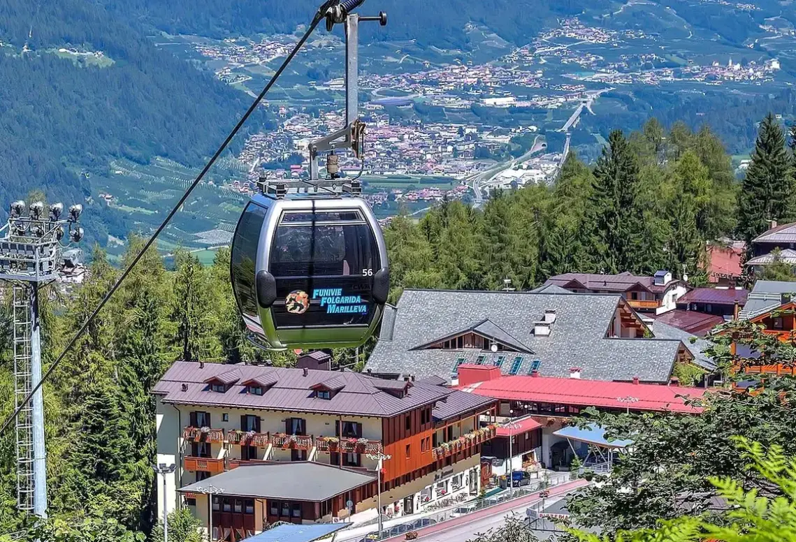 Widok z hotelu Caminetto (Folgarida)