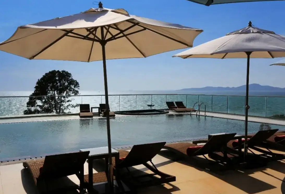 Hotel Centara Grand Phratamnak Resort Pattaya w Tajlandia (Pattaya) - oferta last minute