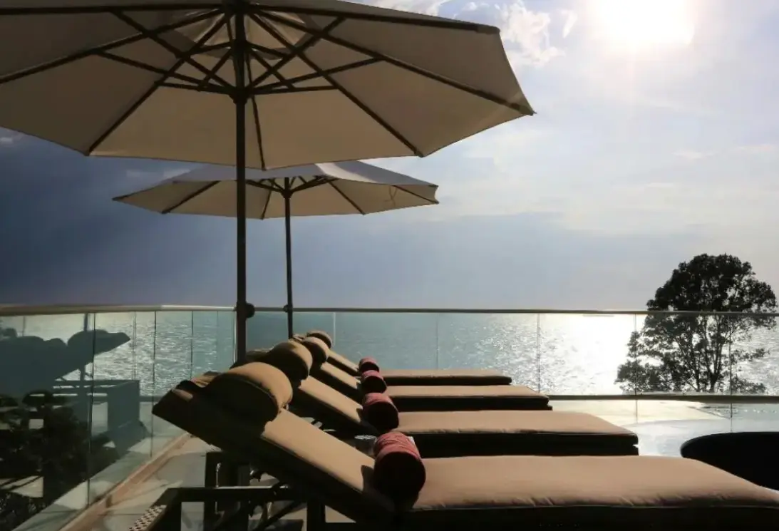 Pokój w hotelu Centara Grand Phratamnak Resort Pattaya