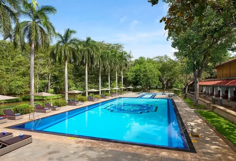 Hotel Cinnamon Lodge
