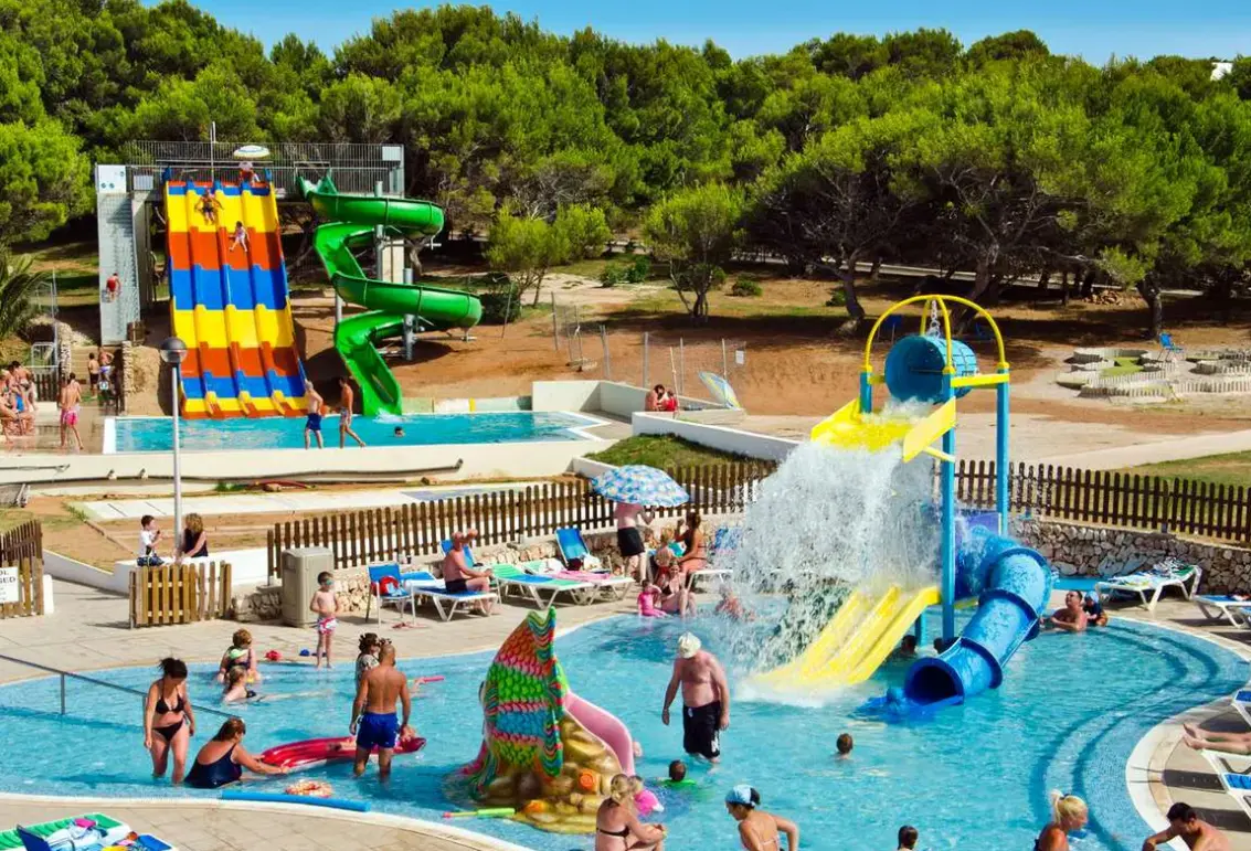 Basen w hotelu Club Aguamarina (Arenal D'en Castell)