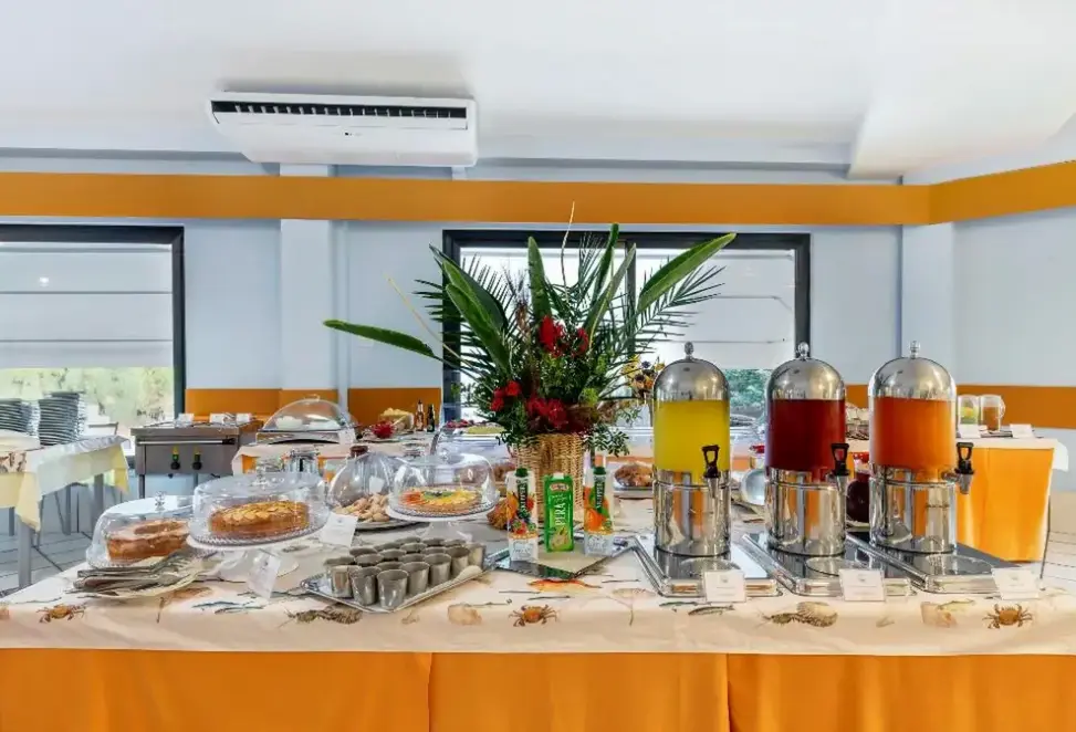 Restauracja i jedzenie w hotelu Club Residence Baiaverde