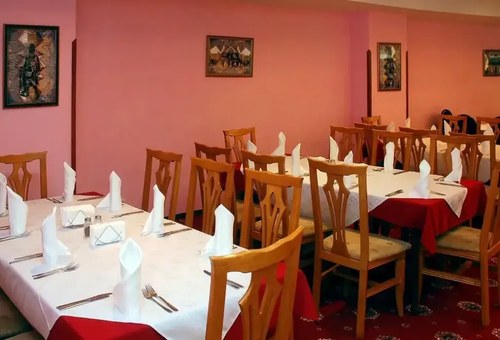 Restauracja i jedzenie w hotelu Colosseum (Sunny Beach)