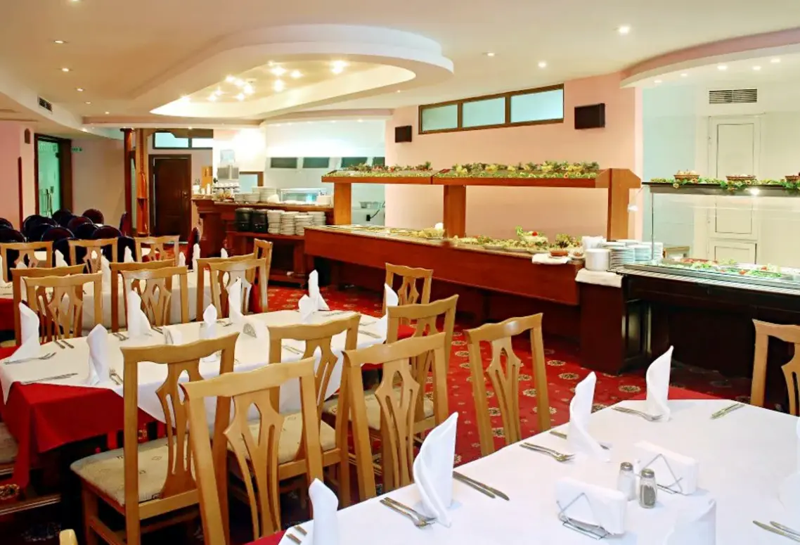 Restauracja i jedzenie w hotelu Colosseum (Sunny Beach)
