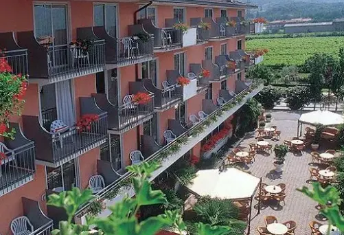 Obiekt hotelu Continental (Sirmione)