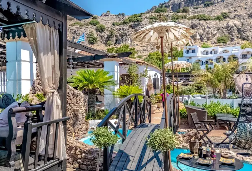 Coralli Apartments & Studios