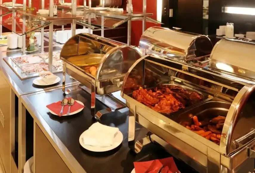 Restauracja i jedzenie w hotelu Cosmopol