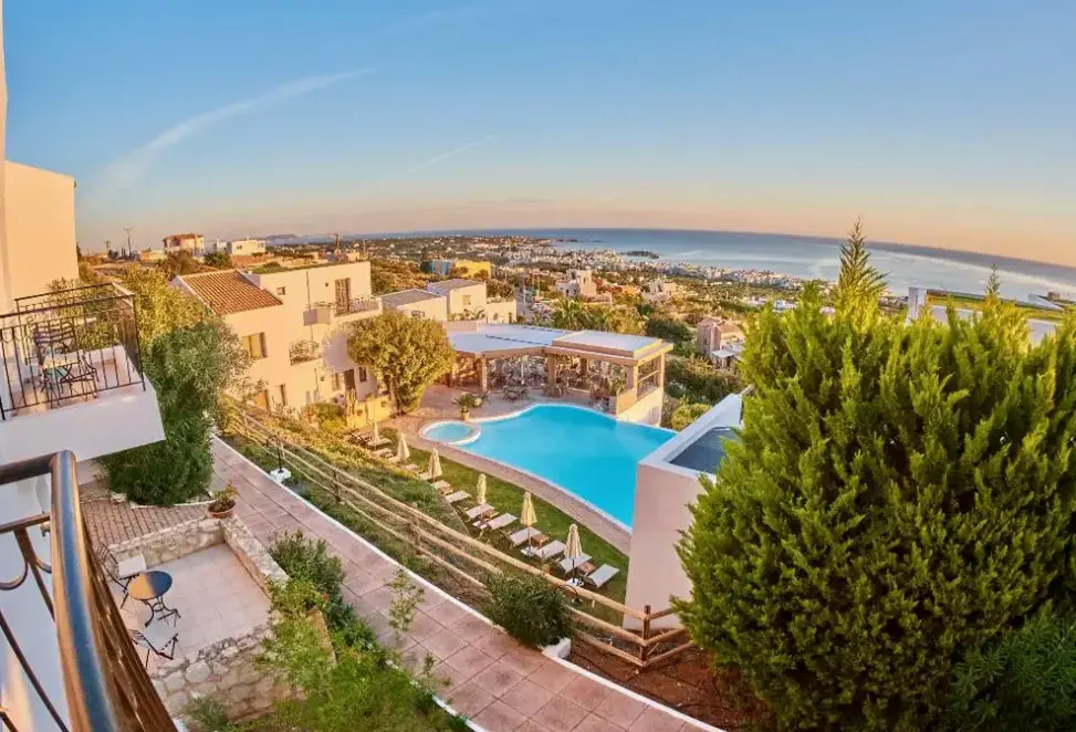 Widok z hotelu Creta Blue