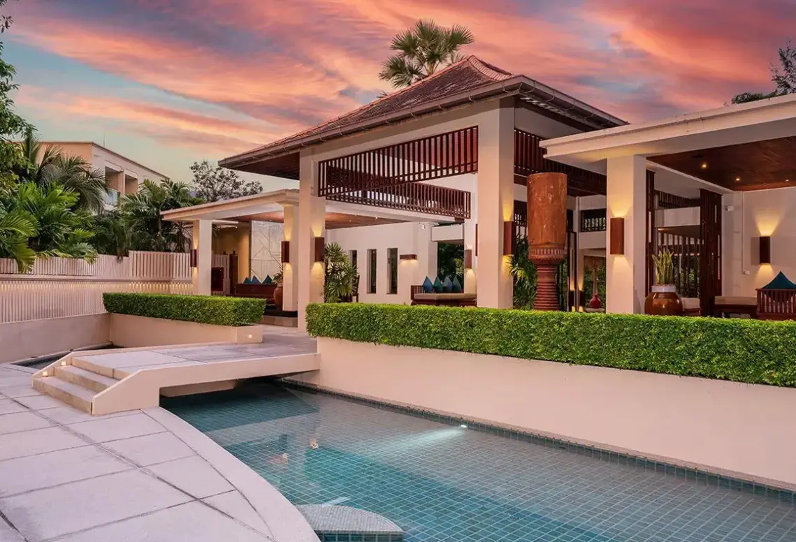 Basen w hotelu Dewa Nai Yang Beach Phuket