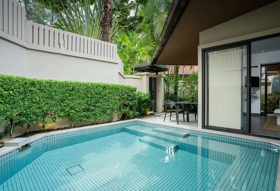 Basen w hotelu Dewa Nai Yang Beach Phuket