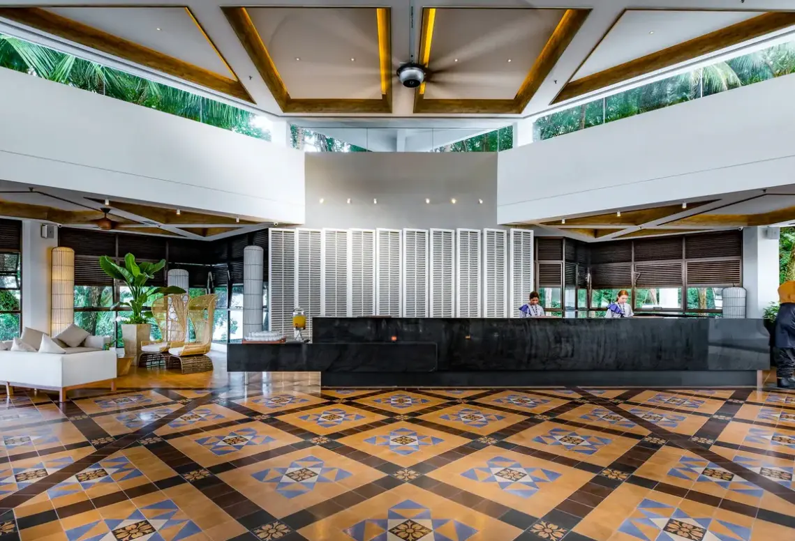 Lobby hotelu DoubleTree Resort by Hilton (Penang)