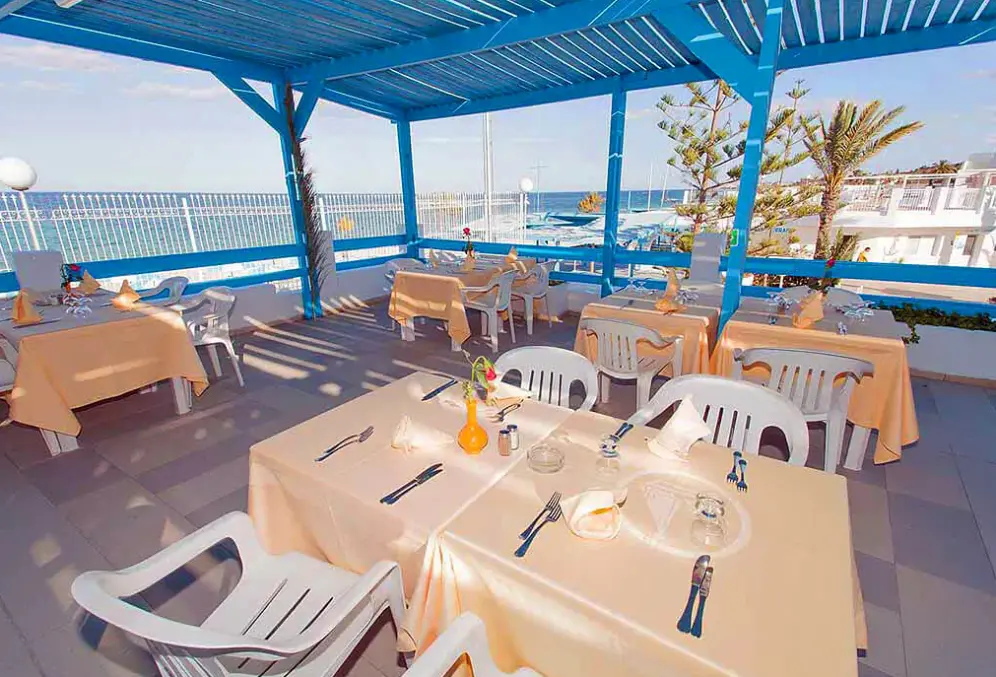 Restauracja i jedzenie w hotelu El Mouradi Club Selima
