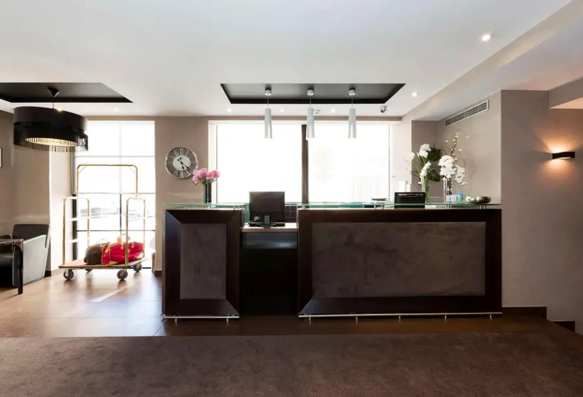 Lobby hotelu Elysees Bassano