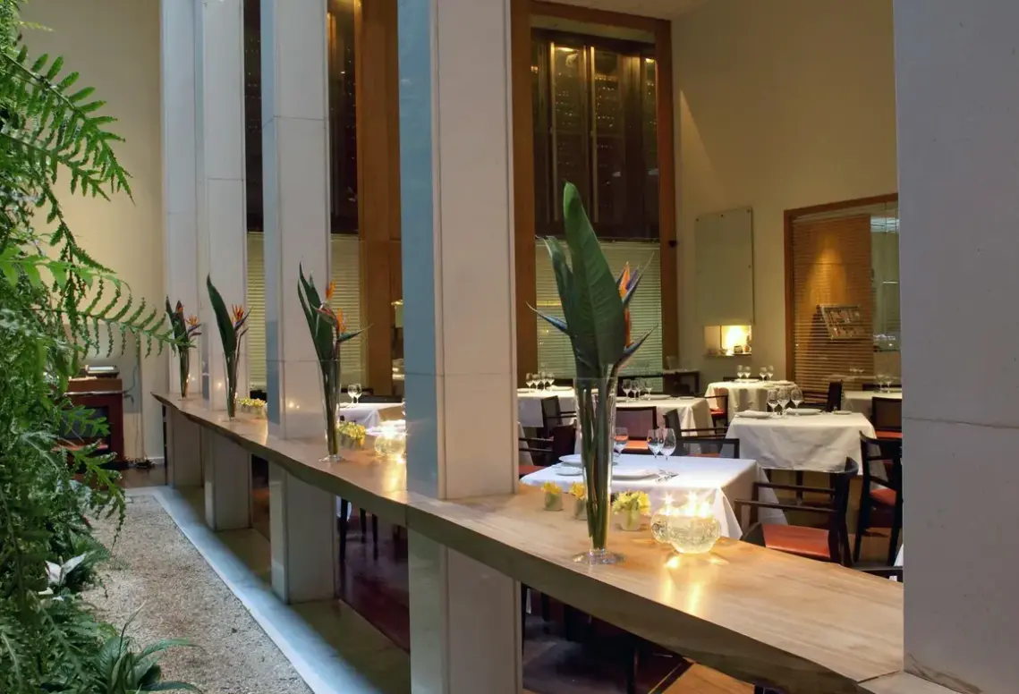 Restauracja i jedzenie w hotelu Emiliano Rio de Janeiro