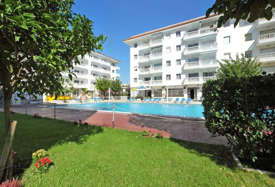 Basen w hotelu Europa (Blanes)