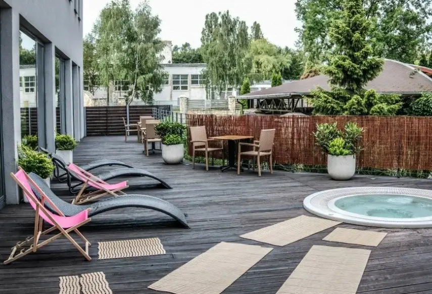 Basen w hotelu Europa (Starachowice)