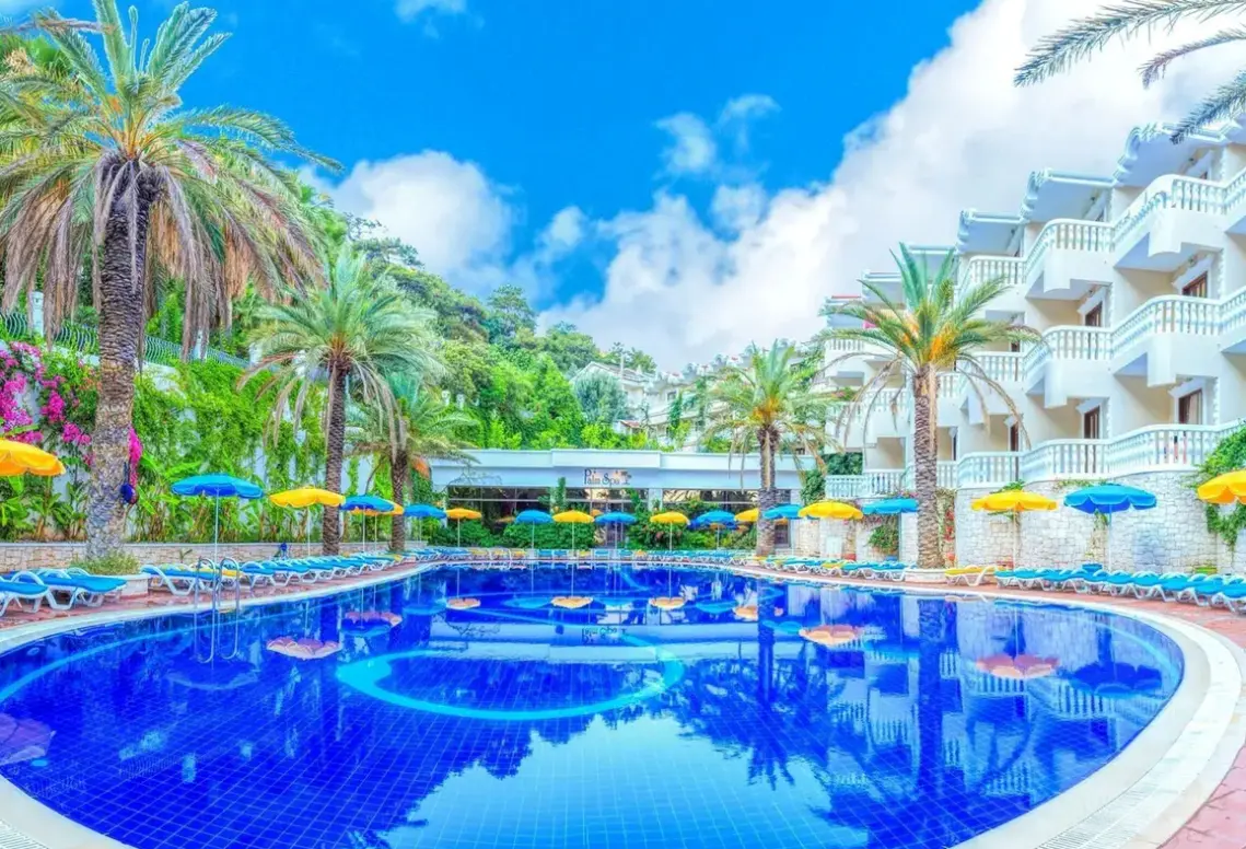 Basen w hotelu Flamingo (Oludeniz)