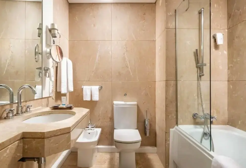 Łazienka w pokoju hotelu Florida (Lizbona)