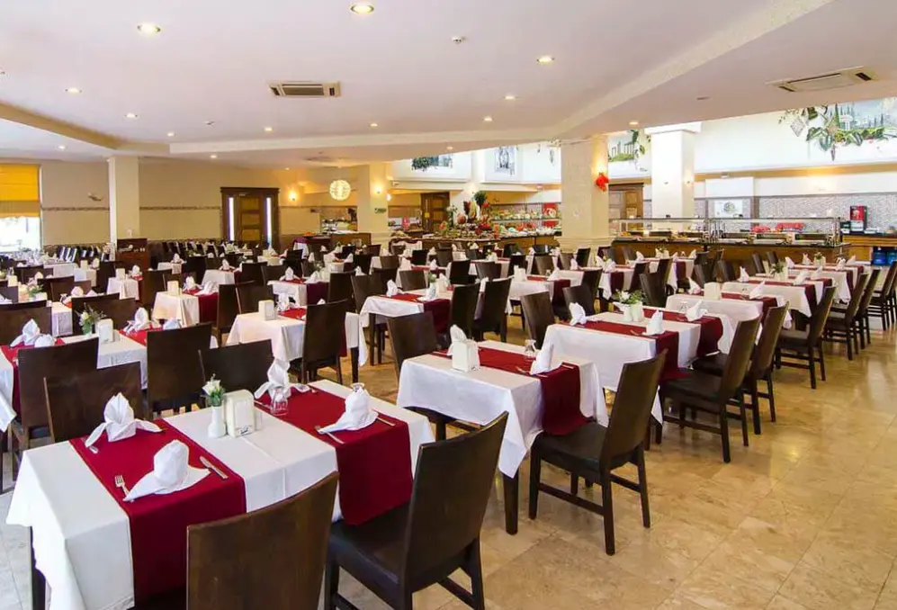 Restauracja i jedzenie w hotelu Garden of Sun Spa & Wellness