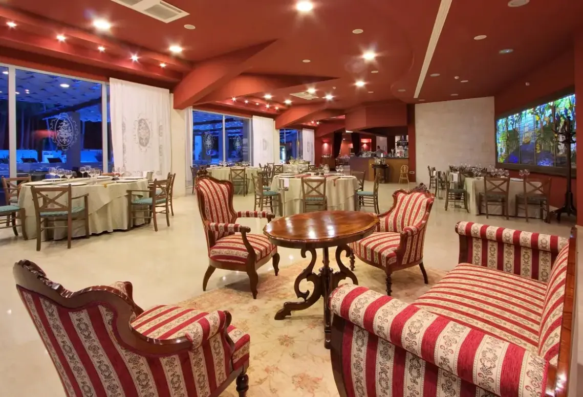 Restauracja i jedzenie w hotelu Garden Suites for Plava Laguna