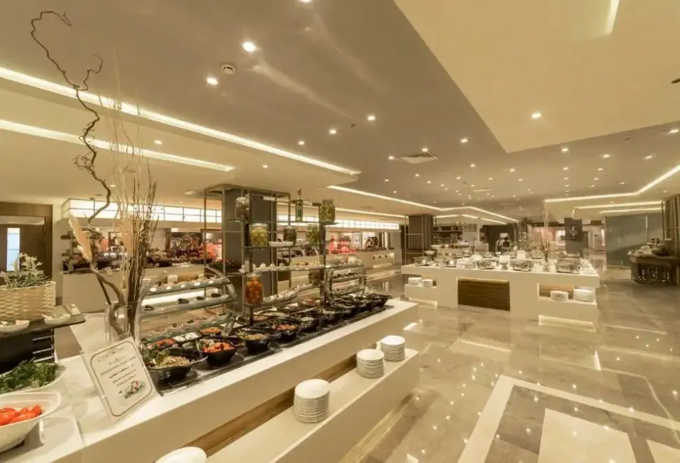 Restauracja i jedzenie w hotelu Ghazala Alamein