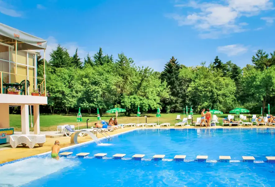 Basen w hotelu Gloria (St. Konstantin i Elena)