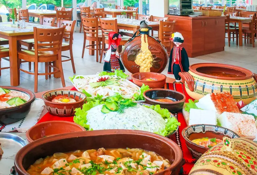 Restauracja i jedzenie w hotelu Gloria (St. Konstantin i Elena)