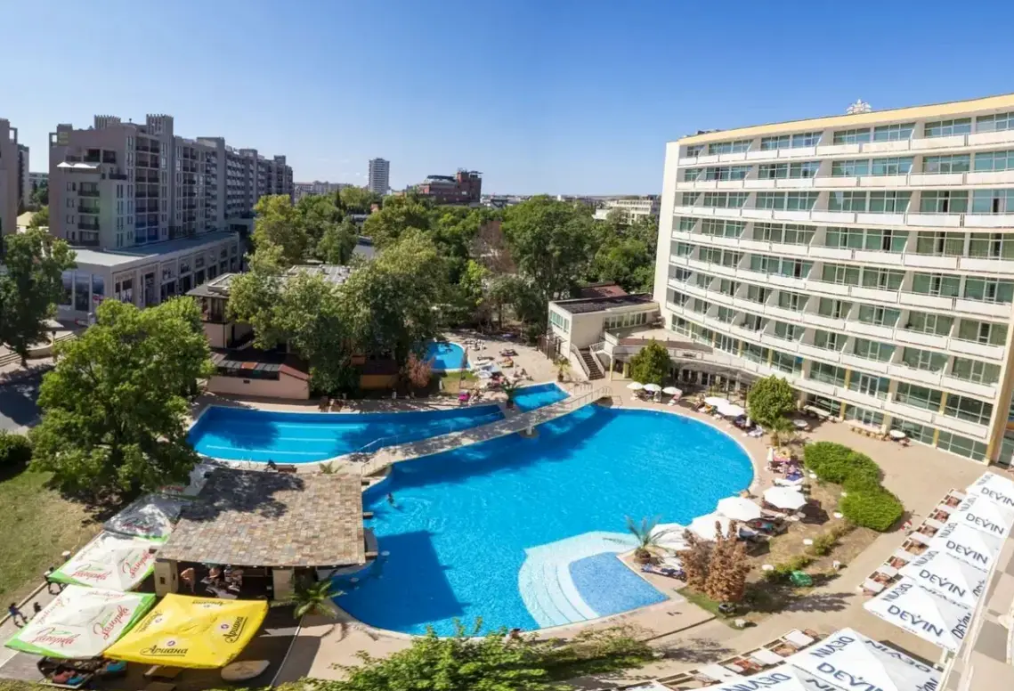 Hotel Grand Nirvana (ex. Grand Hotel Oasis)