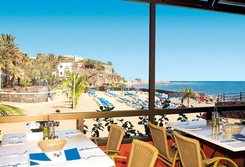 Restauracja i jedzenie w hotelu Grupotel Orquidea (ex TUI Blue Orquidea)
